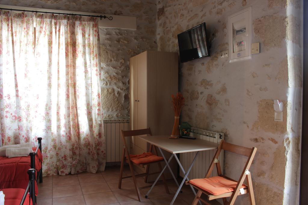 Artemisia Traditional Home Choudetsi Zewnętrze zdjęcie